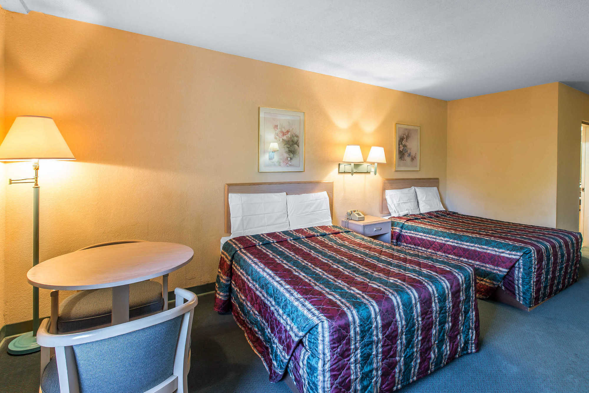 Travelodge By Wyndham Forsyth Zimmer foto